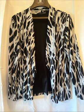 Black & White Patterned Open-Front Women’s jacket